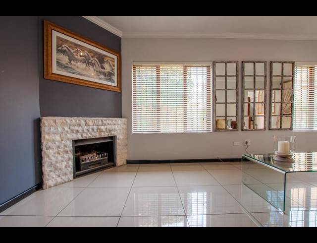4 BEDROOM HOUSE FOR SALE IN FOURWAYS